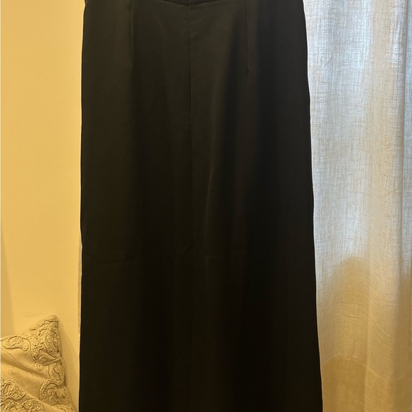 Aritzia Wilfred midi black skirt with pockets - Picture 3 of 4